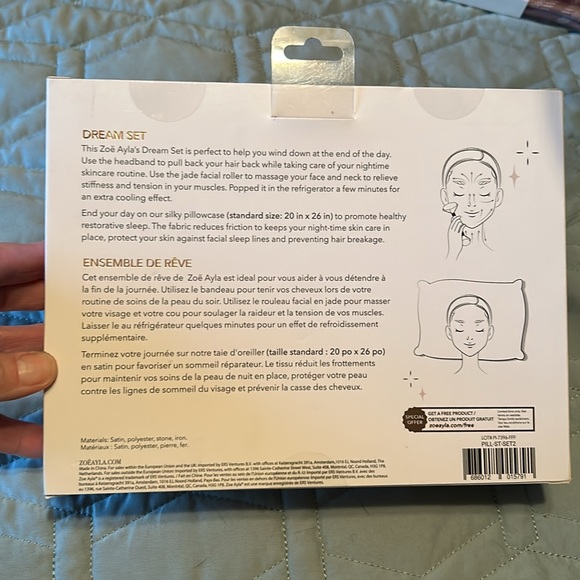 NWT, Zoë Ayla,Satin Pillowcase, Headband, Jade Roller Set, Never Opened 🥰🌹❤️ - Picture 5 of 7